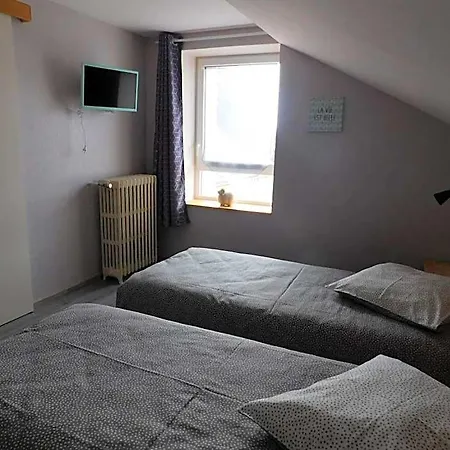 Monts Et Reves Frühstückspension 3*