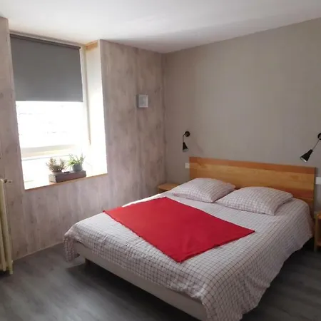 Alojamento de Acomodação e Pequeno-almoço Monts Et Rêves 4*