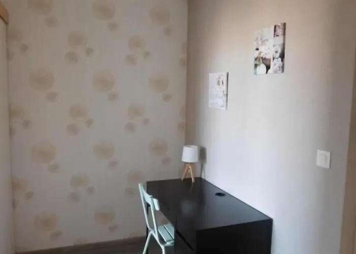 Monts Et Reves 住宿加早餐酒店 4*